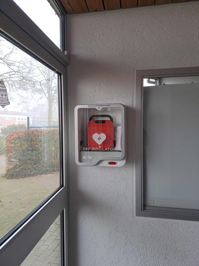 80 Defibrillatoren im Landkreis